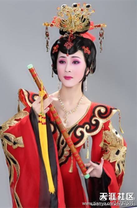 2014年 2015年 社会活动 获奖记录 李旭丹(1989年9月4日-),越剧王派