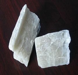 橄榄岩蚀变的三种主要矿物