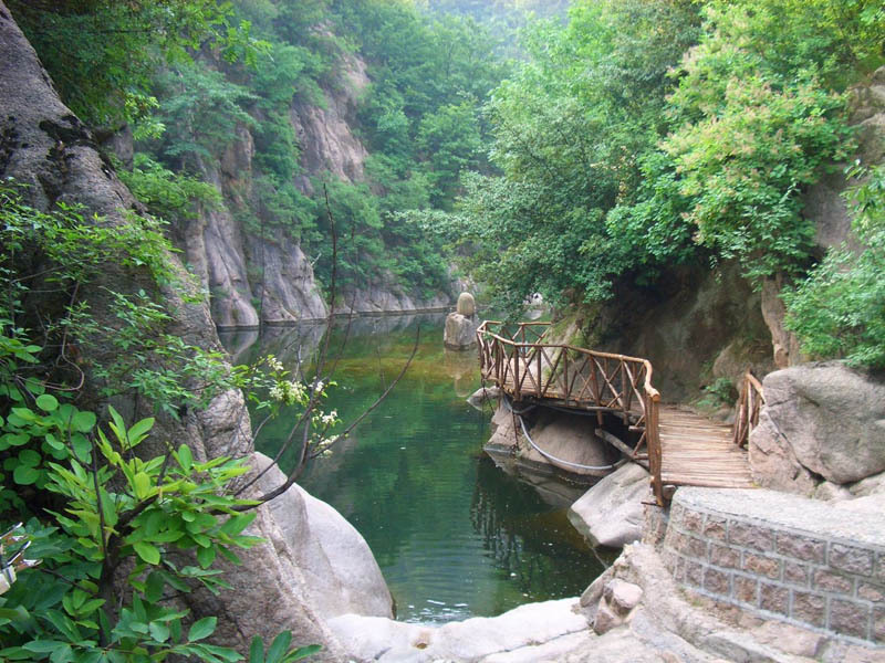 天生一个画眉谷——画眉谷生态旅游区,位于河南省鲁山县尧山镇